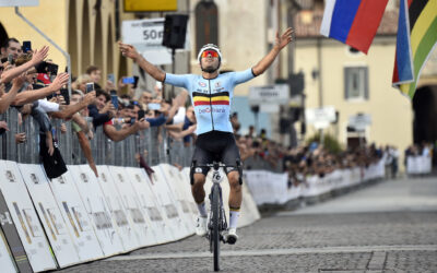 Gianni Vermeersch (Belgium) takes first Elite Men’s rainbow jersey at UCI Gravel World Championships